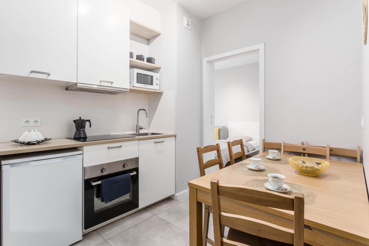 Chill Apartments Family Apartments Варшава Екстериор снимка